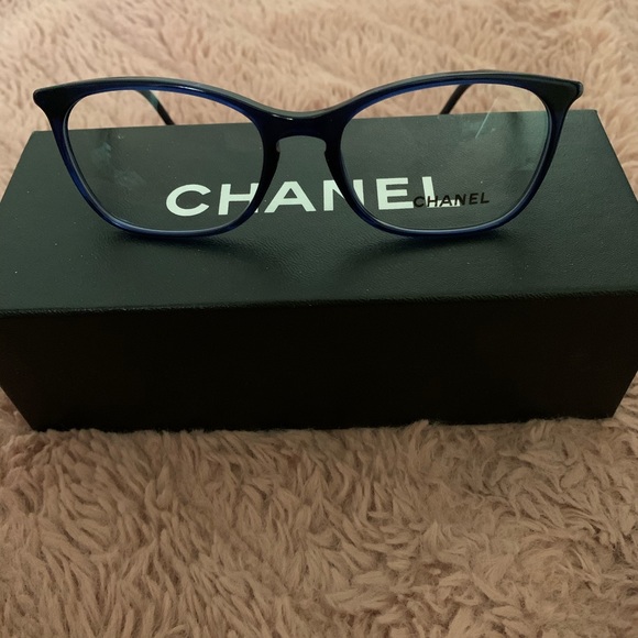 Authentic Chanel Eyewear - Picture 2 of 4